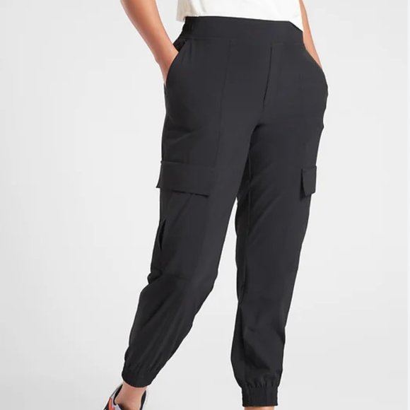 NWOT Athleta Chelsea Utility Cargo Jogger Black - Picture 1 of 6